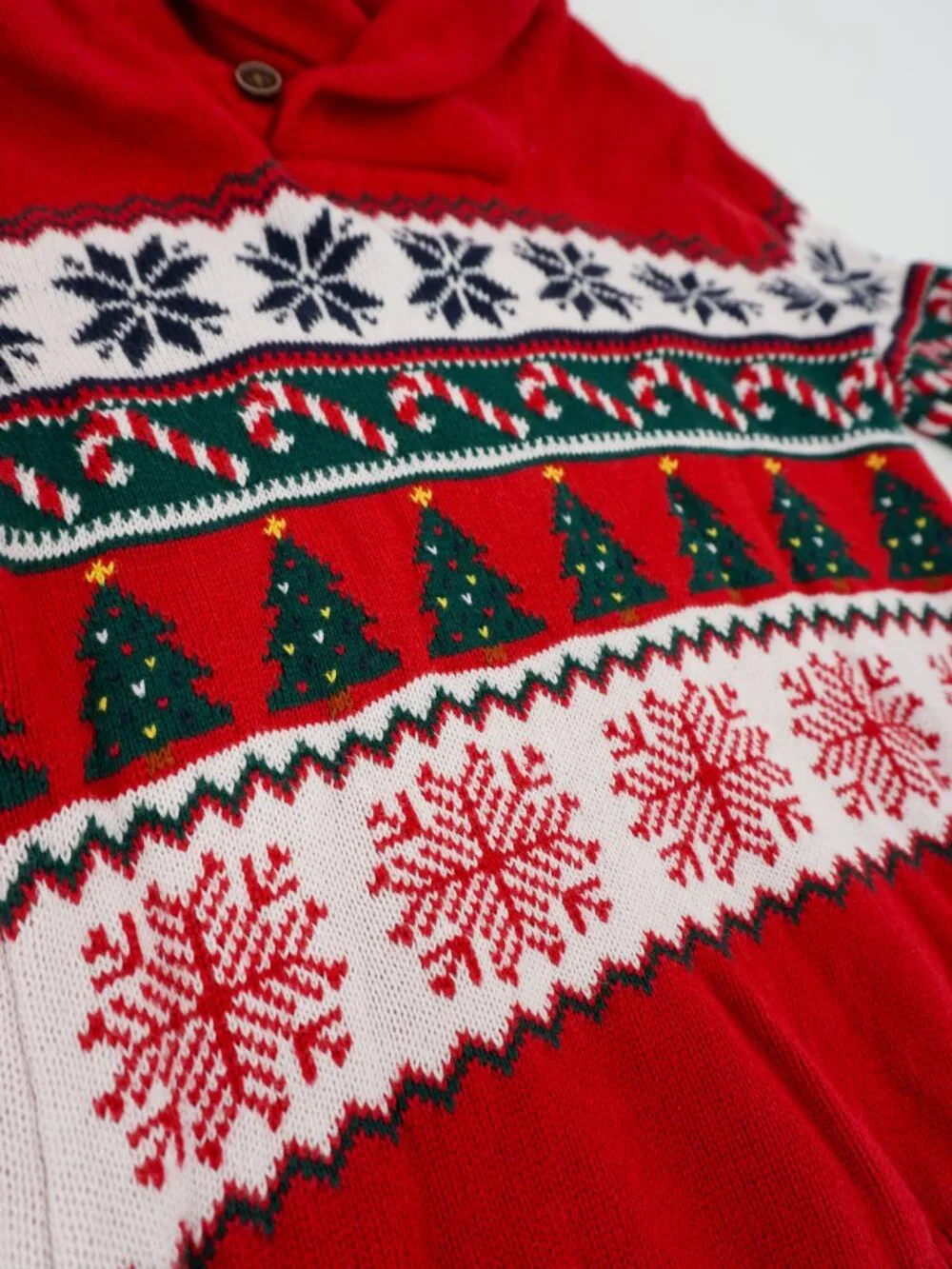 Children's PLACE Knit Sweater Boys Medium 7/8 Christmas Nordic Red Green Cotton